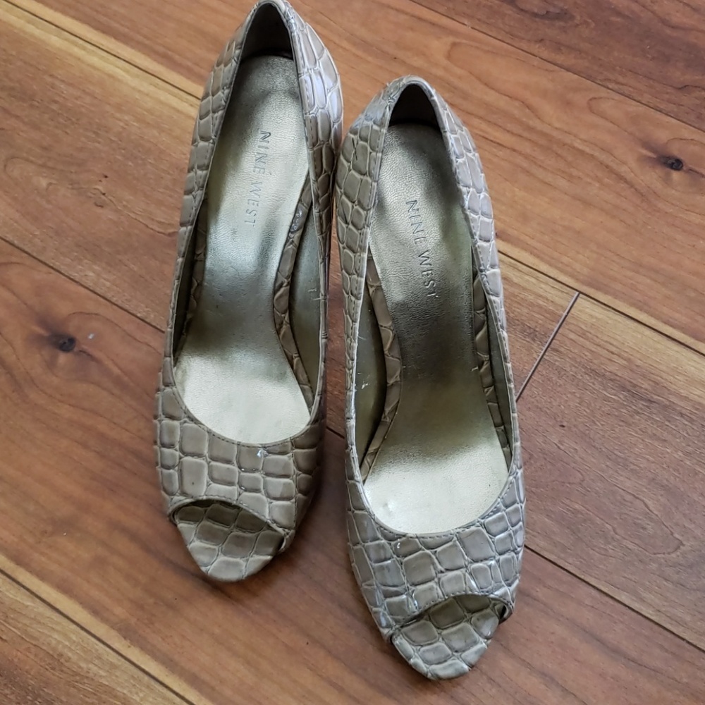 Nine West Croc heel